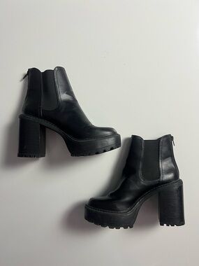 Madden Girl Platform Chelsea Boots, Black, Size Women’s 10